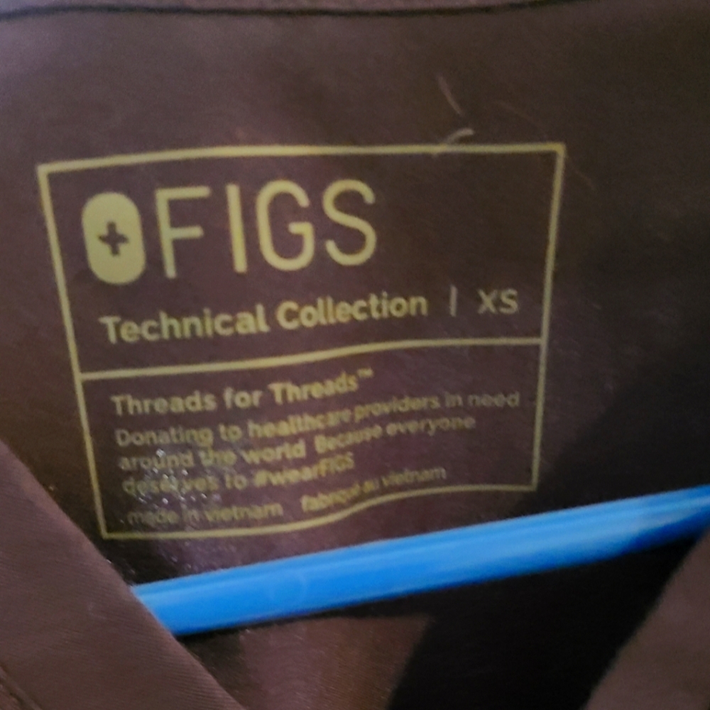 FIGS Purple Shadow Catarina Top